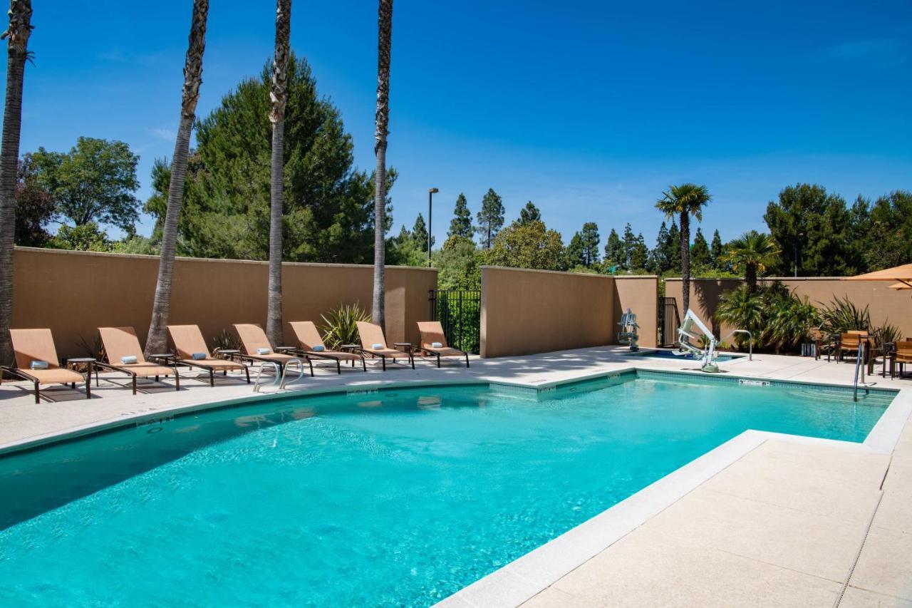 Courtyard By Marriott Newark Silicon Valley Extérieur photo