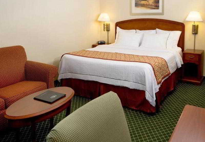 Courtyard By Marriott Newark Silicon Valley Extérieur photo