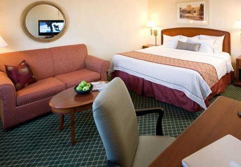 Courtyard By Marriott Newark Silicon Valley Extérieur photo