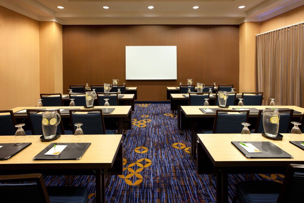 Courtyard By Marriott Newark Silicon Valley Extérieur photo
